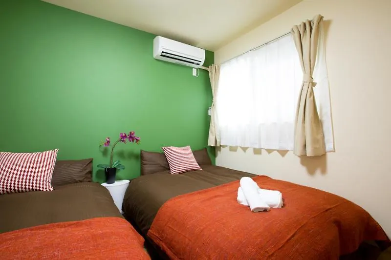 Tsuru House Hotel Osaka Guest house