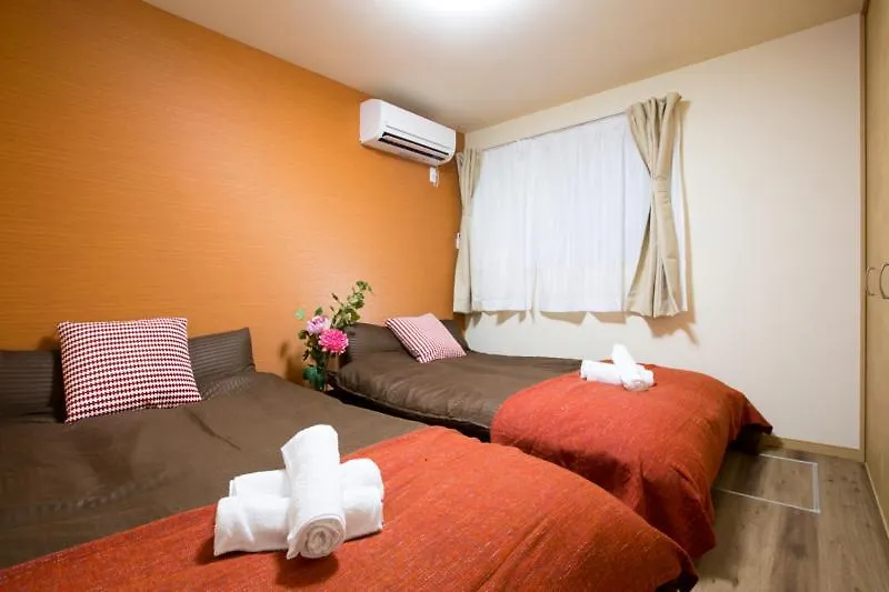 Tsuru House Hotel Osaka Guest house