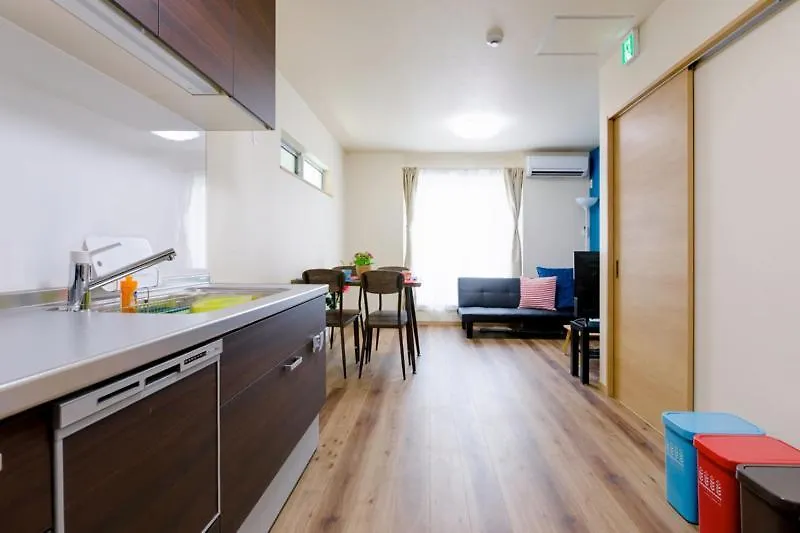 Guest house Tsuru House Hotel Osaka